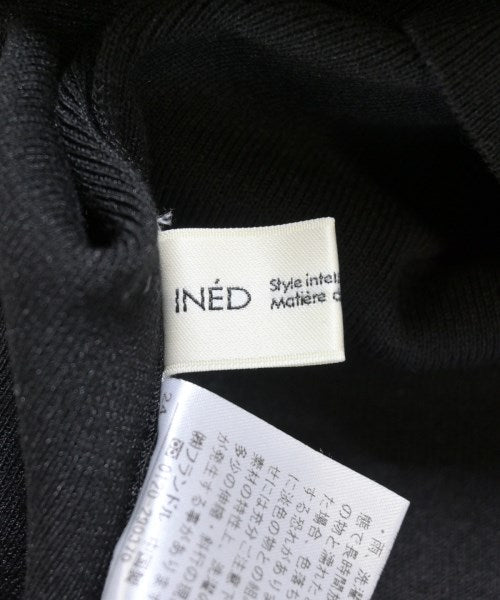 INED Sleeveless tops