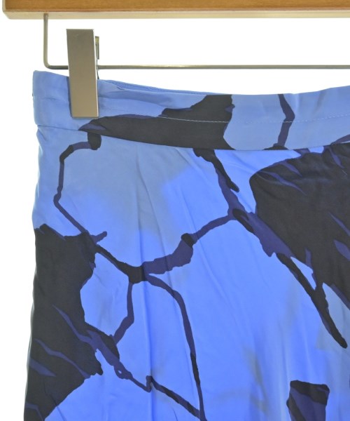 EQUIPMENT Long/Maxi length skirts