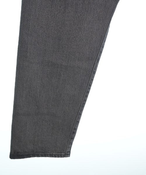uniform experiment Jeans