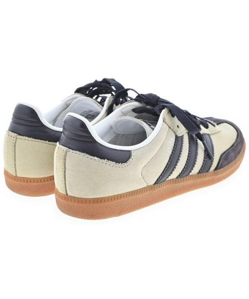 adidas Sneakers