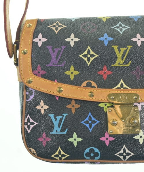 LOUIS VUITTON Shoulder bags