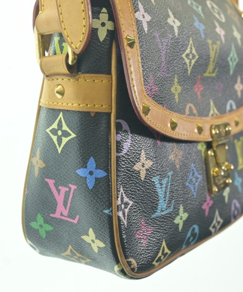 LOUIS VUITTON Shoulder bags