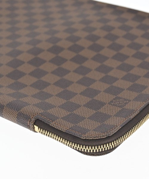 LOUIS VUITTON Clutches