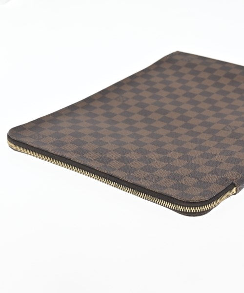 LOUIS VUITTON Clutches