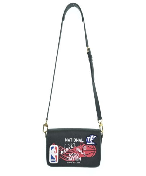 LOUIS VUITTON Shoulder bags