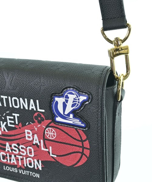 LOUIS VUITTON Shoulder bags