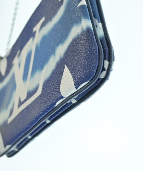 LOUIS VUITTON Shoulder bags