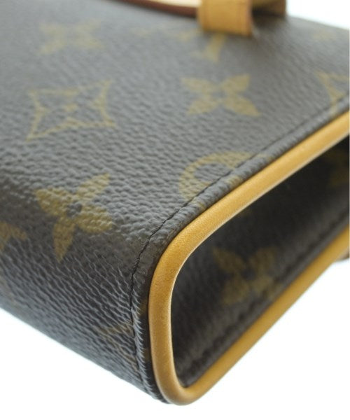 LOUIS VUITTON Shoulder bags