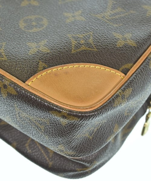 LOUIS VUITTON Shoulder bags