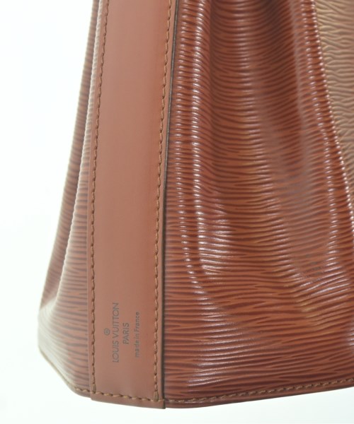 LOUIS VUITTON Shoulder bags