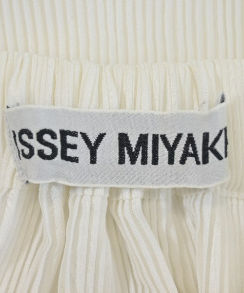 ISSEY MIYAKE Knee length skirts