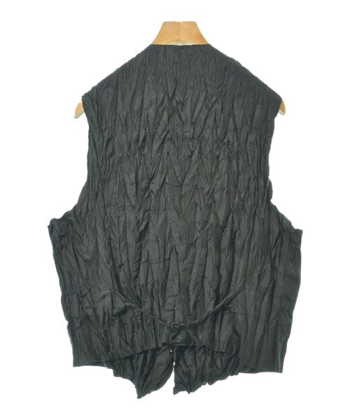 ISSEY MIYAKE Casual shirts