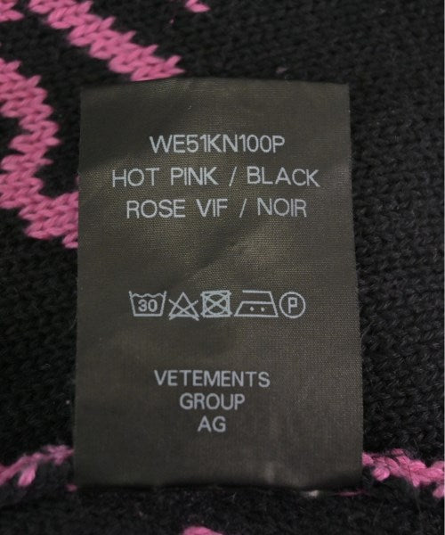 VETEMENTS Knee length skirts