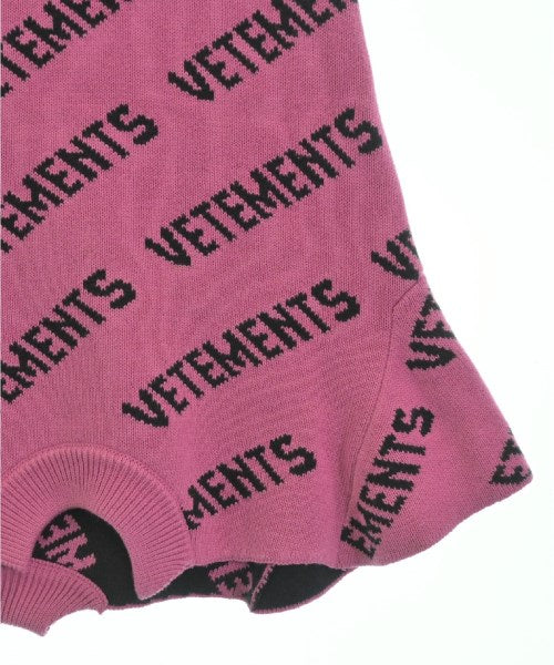 VETEMENTS Knee length skirts