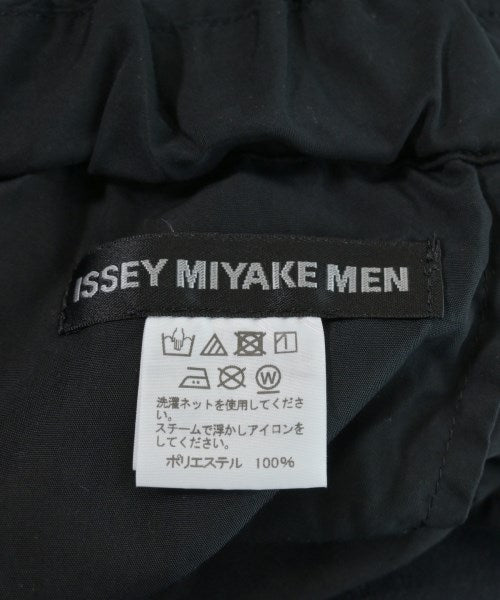 ISSEY MIYAKE MEN Cropped pants