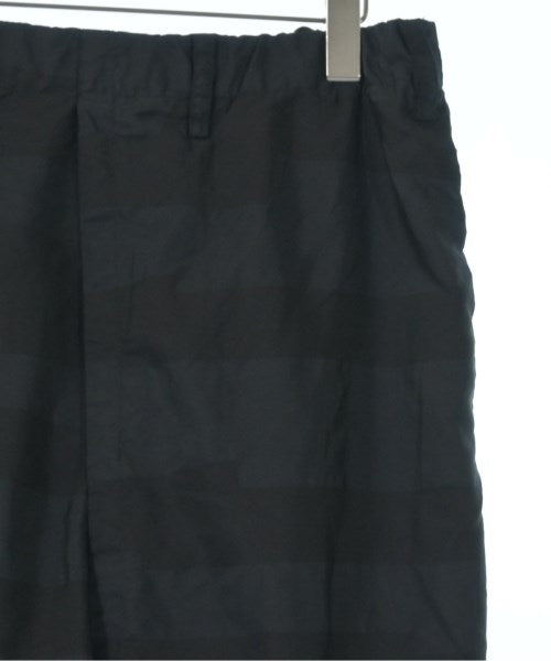 ISSEY MIYAKE MEN Cropped pants