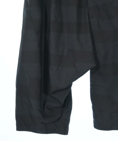 ISSEY MIYAKE MEN Cropped pants