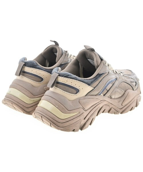 FILA Sneakers