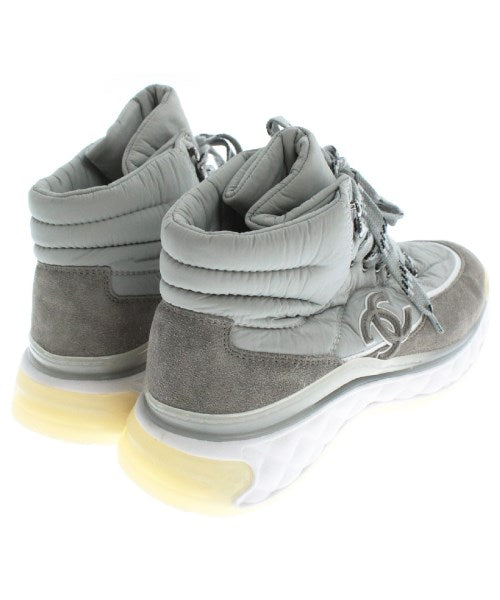 CHANEL Sneakers