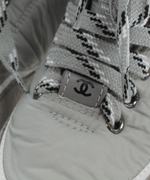 CHANEL Sneakers