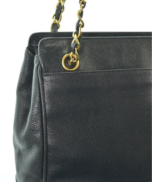 CHANEL Shoulder bags