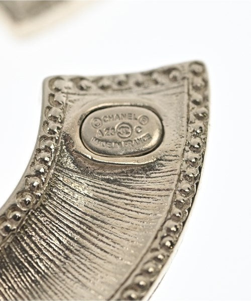 CHANEL Pierces