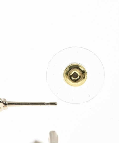 CHANEL Pierces