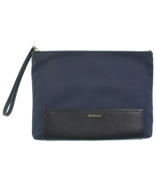 At.COULEUR Clutches