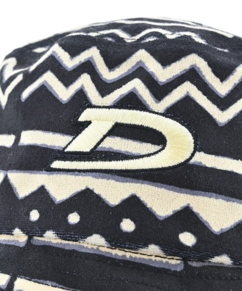 DENIM TEARS Knitted caps/Beanie
