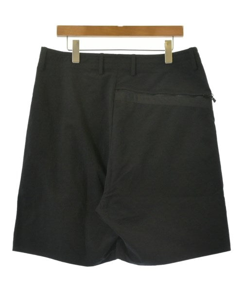 D-VEC Shorts